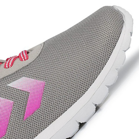 Baskets AEROLIGHT JR Life style à 139,90 TND Baskets AEROLIGHT JR Life style à 139,90 TND